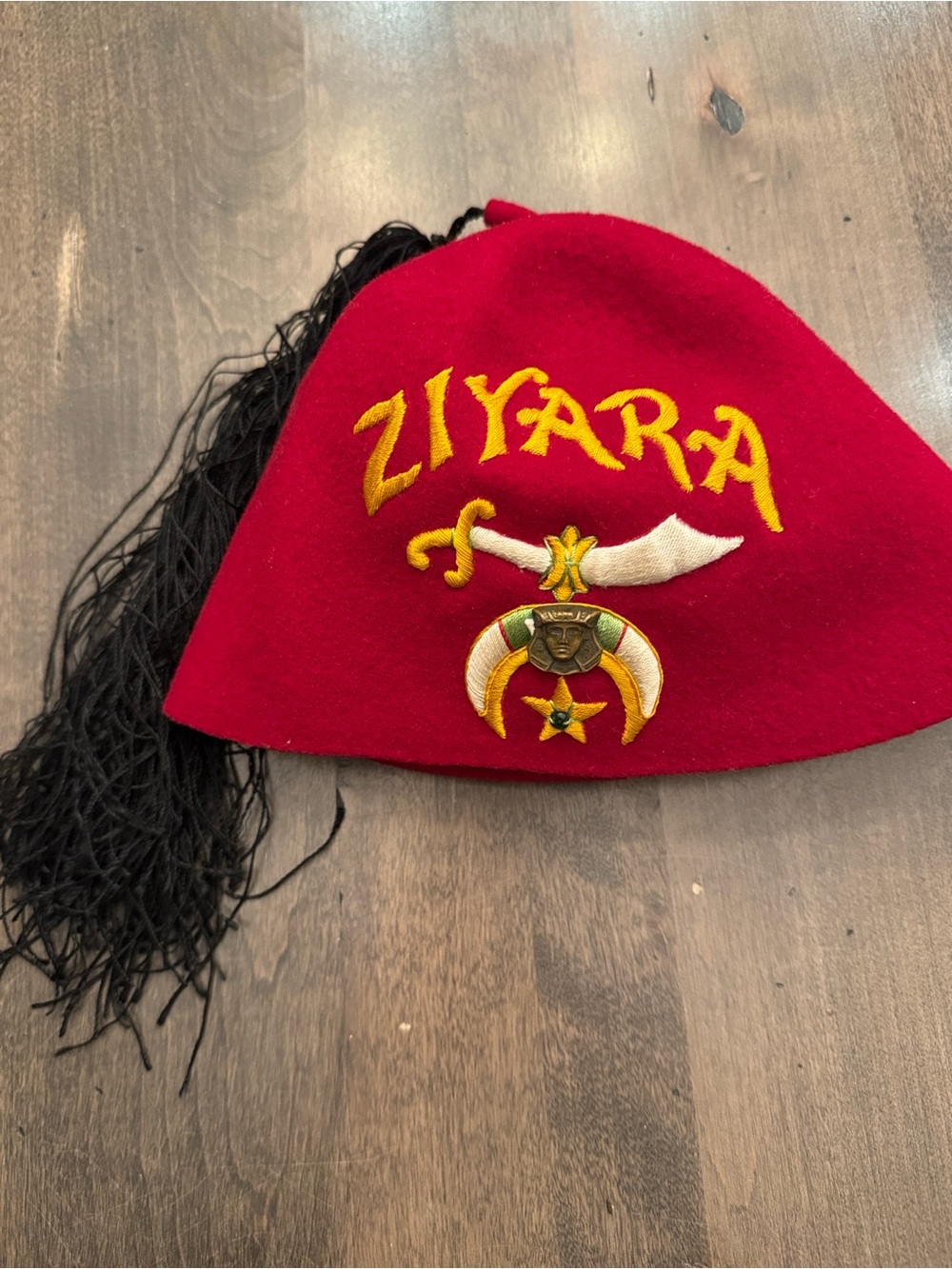 Vintage Red Shriners Masonic Fraternity Wool Hat with Embroidered Crest